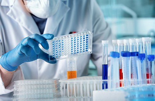 Laboratory bioanalysis process with analytical instruments